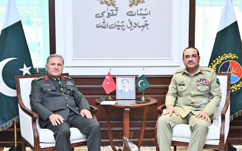 ترک لینڈ فورسز کے کمانڈر جنرل متین کی فیلڈ مارشل سے ملاقات، علاقائی سلامتی پر تبادلہ خیال
