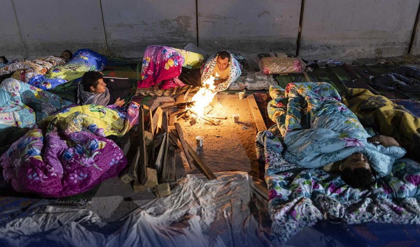 غزہ : 23 لاکھ سے زیادہ فلسطینیوں کا شہر پانی، بجلی، خوراک سے محروم