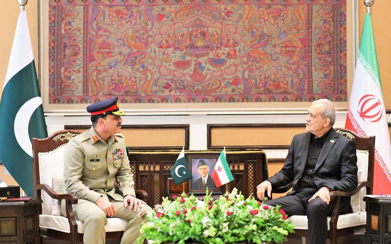 فیلڈ مارشل سید عاصم منیر کی ایرانی صدر سے ملاقات ، علاقائی ترقی اور امن اقدامات پر تبادلہ خیال