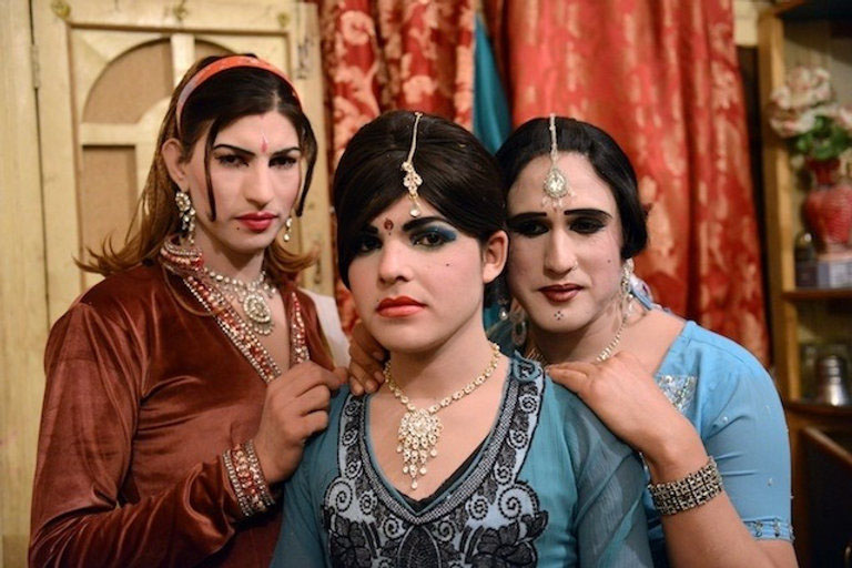 ووٹ کے بنیادی حق سے محروم بہاولپور کے خواجہ سراءمسائل کے حل کے لئے کسی مسیحا کے منتظر۔۔