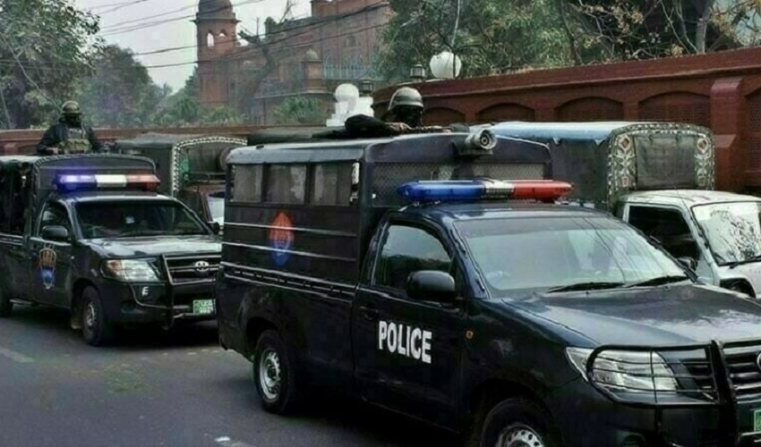 کہوٹہ سے راولپنڈی آتے ہوئے قیدی وین سے14 قیدی فرار