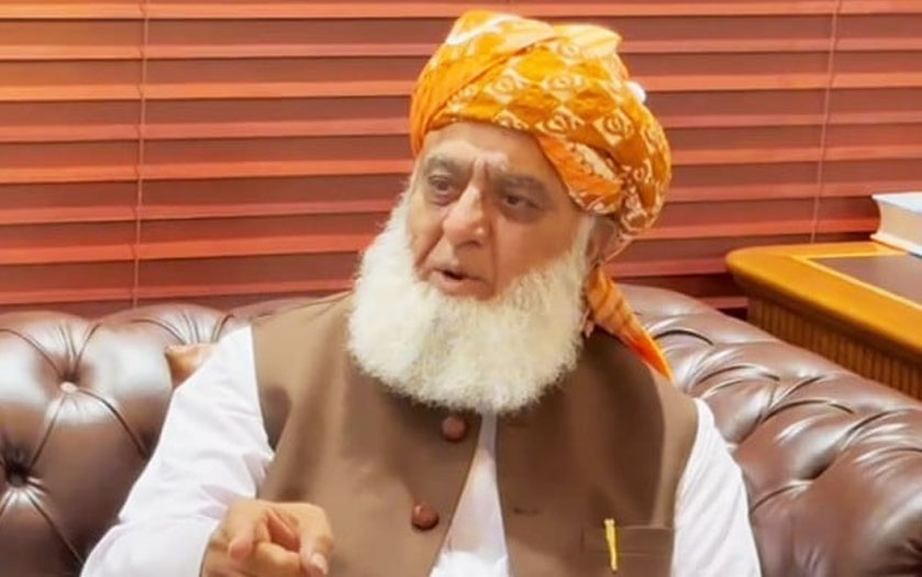 جے یو آئی سربراہ مولانا فضل الرحمان نے حکومتی پالیسیوں پر سوالات اٹھا دیئے