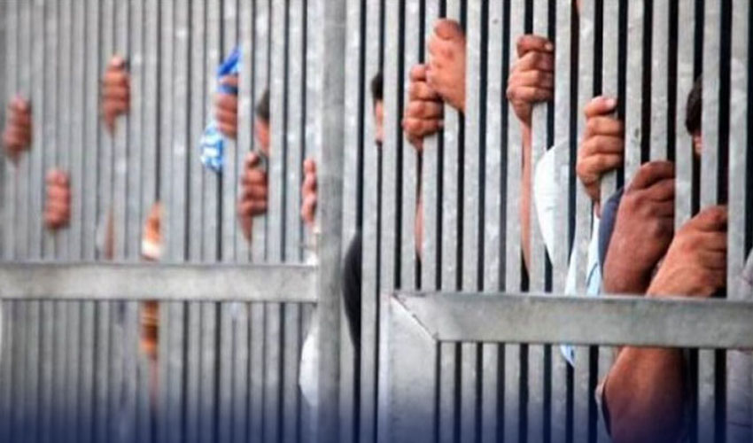 راولپنڈی: قیدی وین سے حوالاتی فرار، سیکیورٹی پر تعینات پولیس اہلکار گرفتار