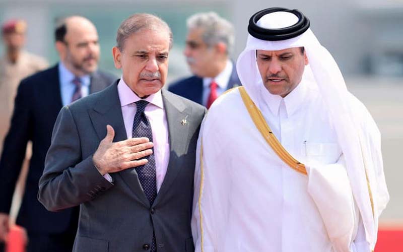 وزیراعظم شہباز شریف اور امیرِ قطر کا ٹیلیفونک رابطہ، دوطرفہ تعاون کے فروغ پر اتفاق