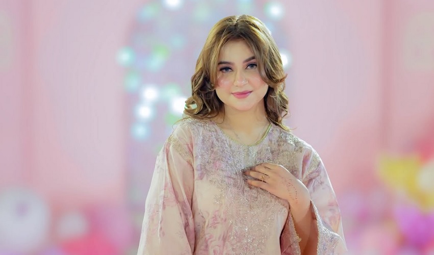 معروف ٹک ٹاکر سامعہ حجاب کو اغواء کرنے کی کوشش، سی سی ٹی وی فوٹیج سامنے آگئی