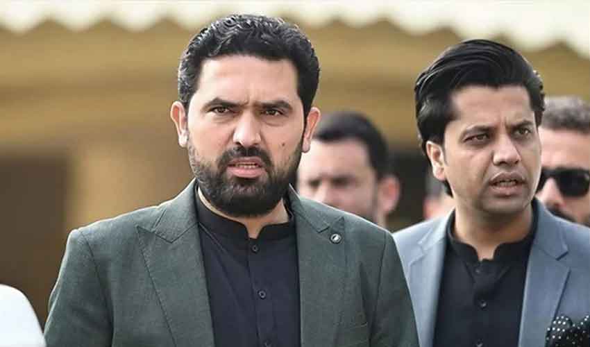 وزیراعلیٰ خیبرپختونخوا کو گرفتار کرکے پیش کرنے کا حکم